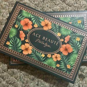 NIB- Ace Beauty - Nostalgia Pallette